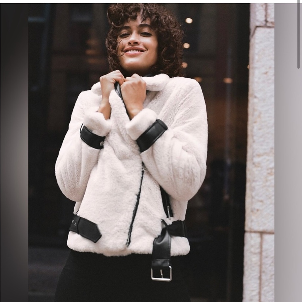 Express Fur Jacket - Picture 2 of 3